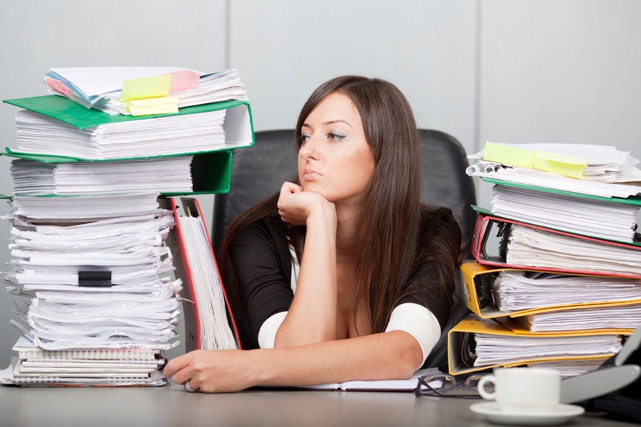 business woman procrastination sm